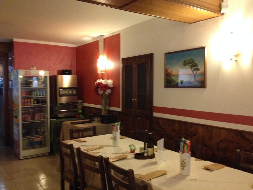 Hotel Scandola Bosco Chiesanuova Buitenkant foto