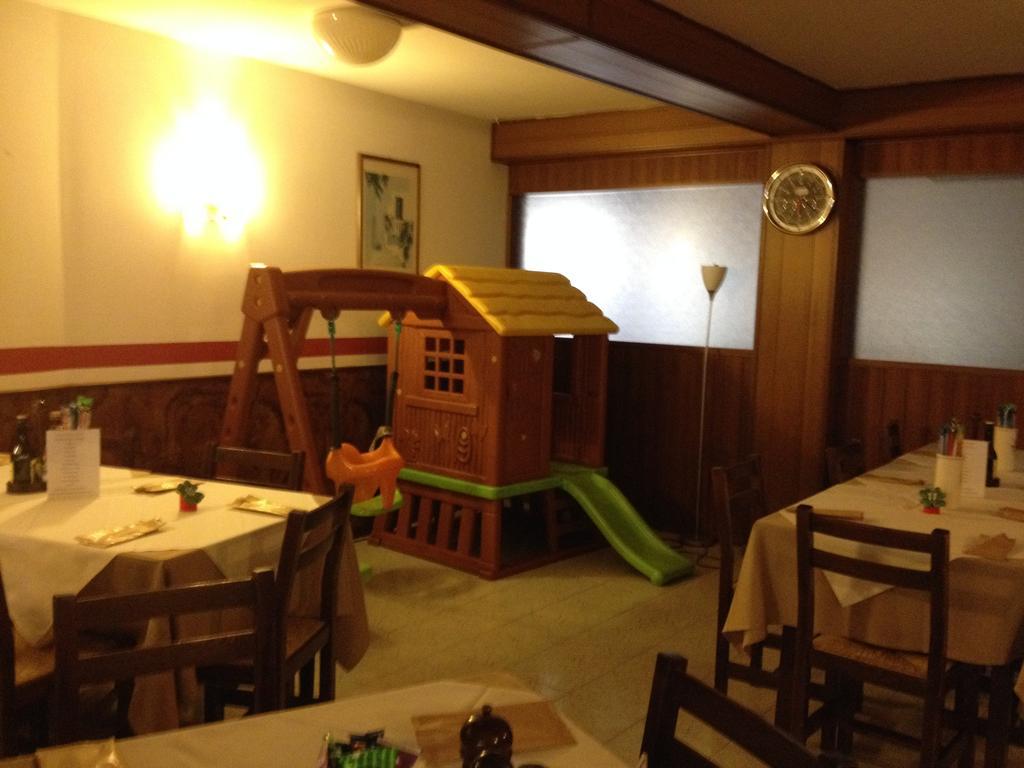 Hotel Scandola Bosco Chiesanuova Buitenkant foto